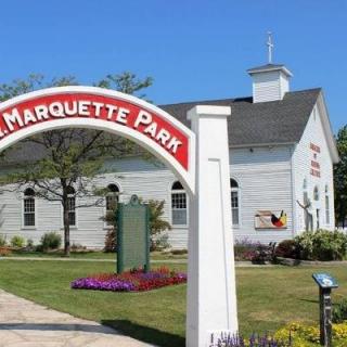 museum arch sign